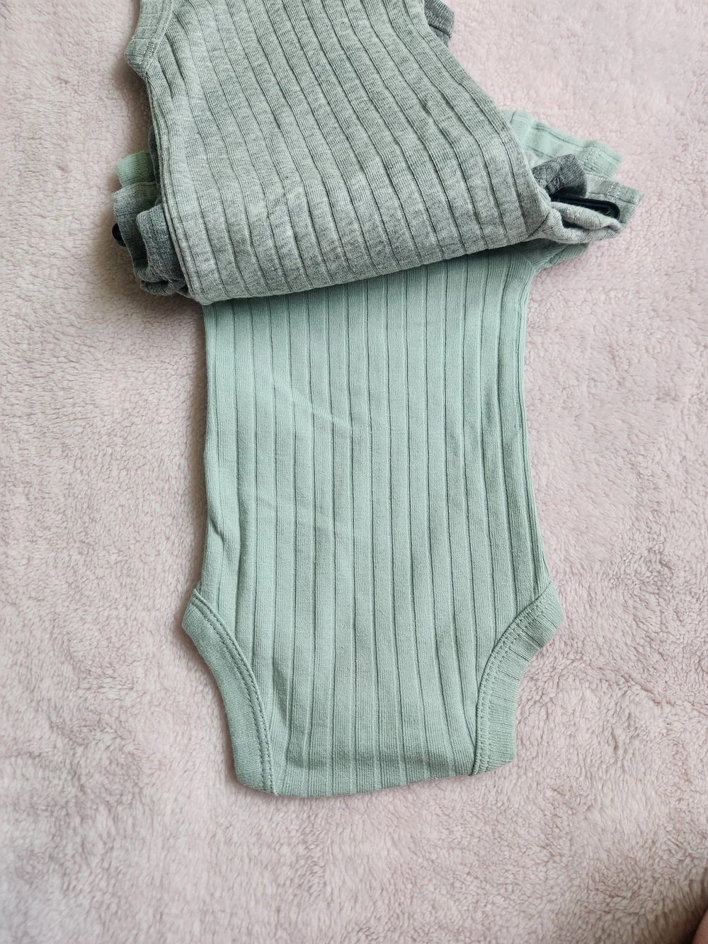 Carters carter short